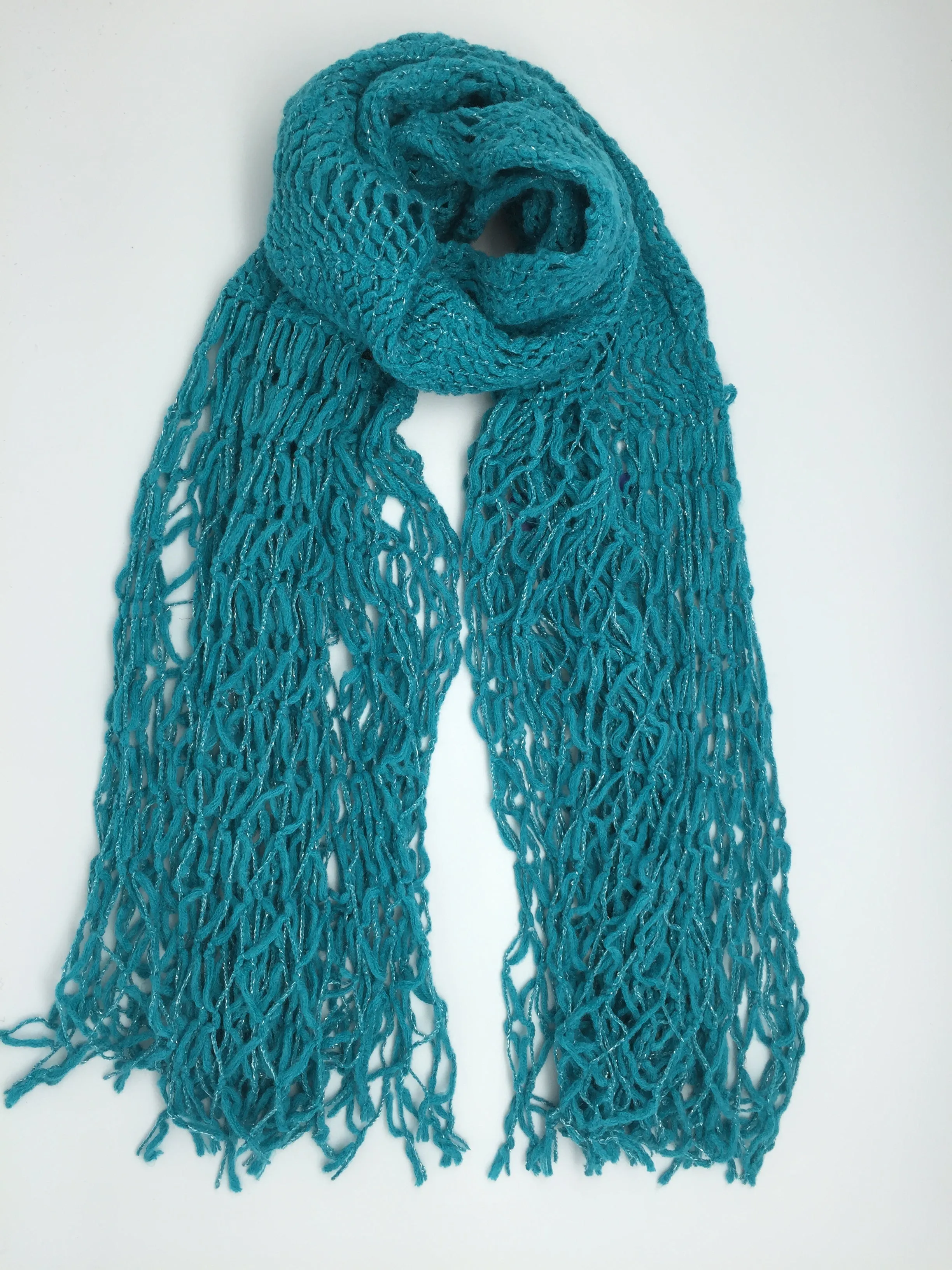 JC051801A Knitted Metallic Sparkle Fringe Scarf