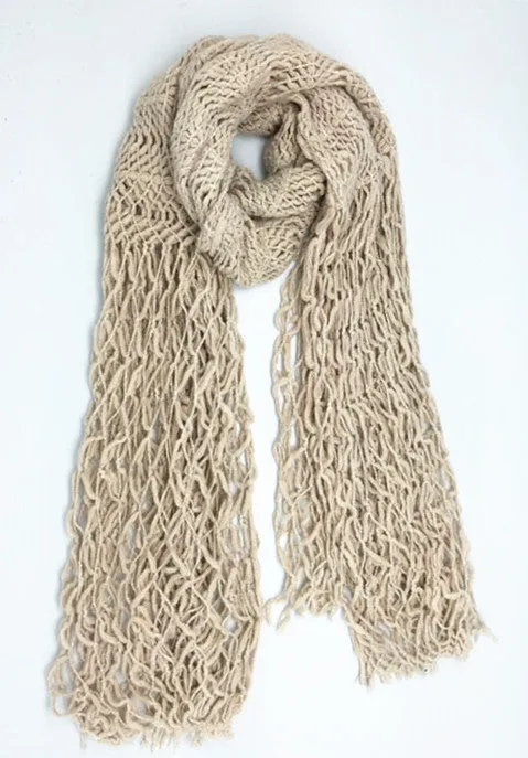 JC051801A Knitted Metallic Sparkle Fringe Scarf