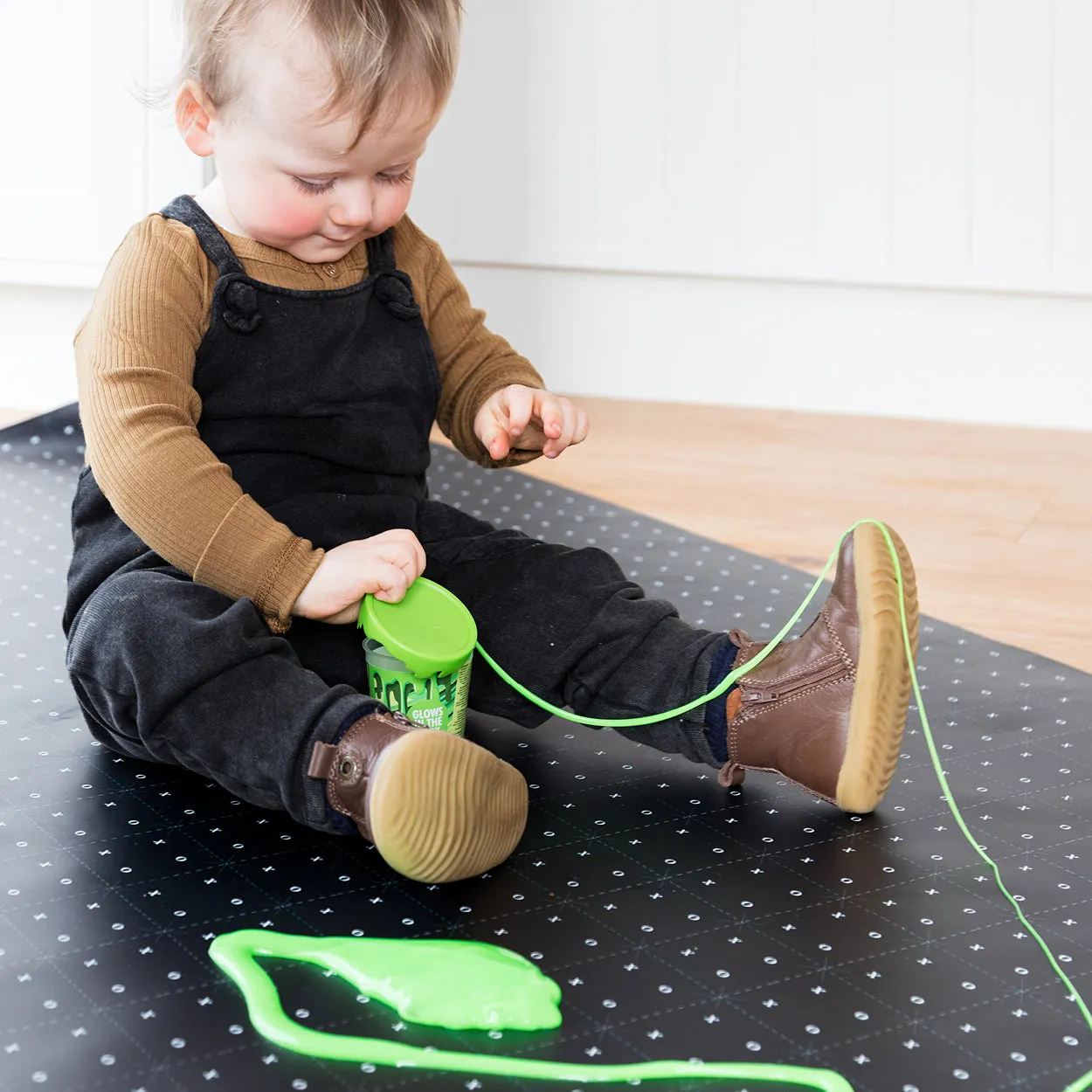 MESS MAT - Black, White & Copper