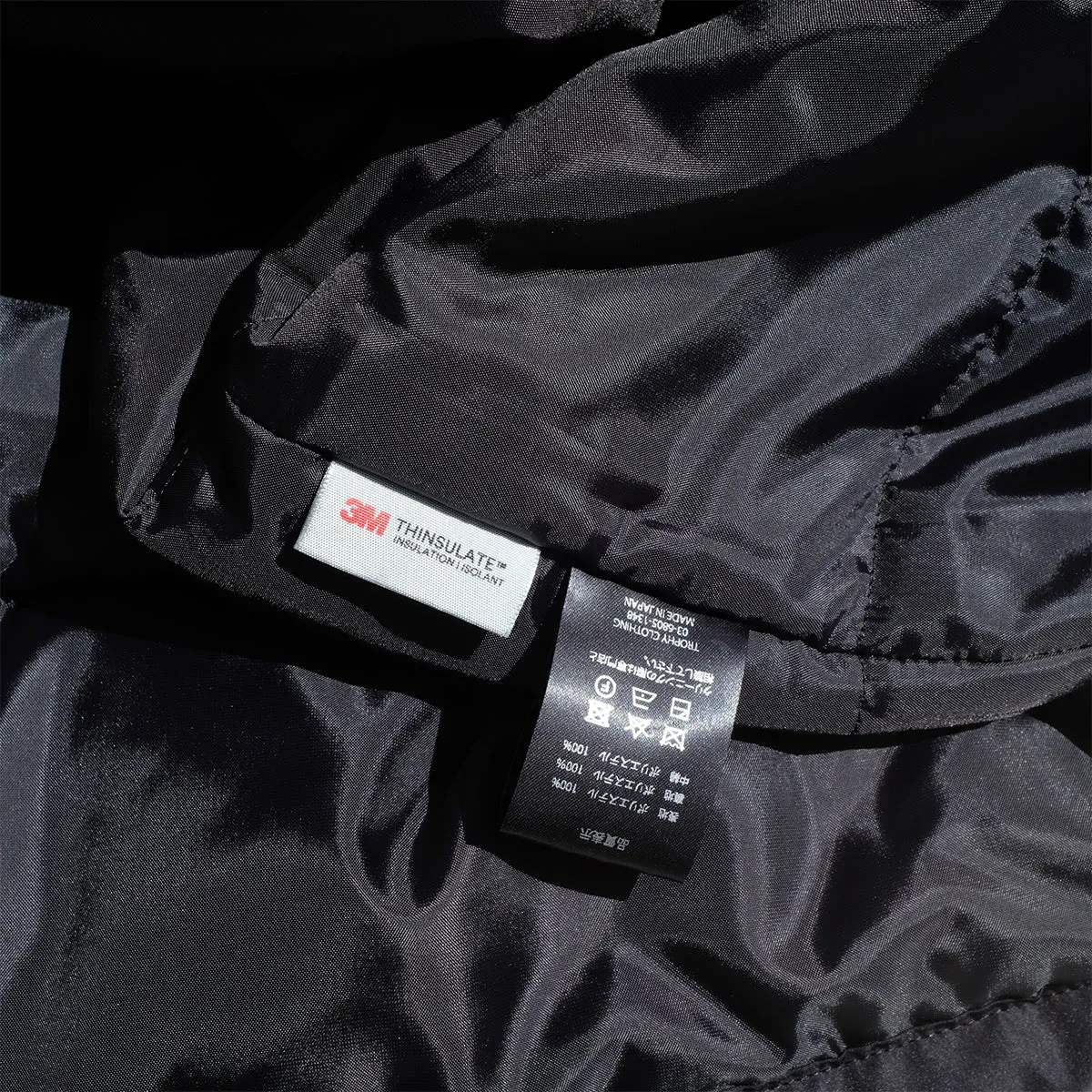 “MONOCHROME” Level 4 Wind Breaker / TR23AW-504