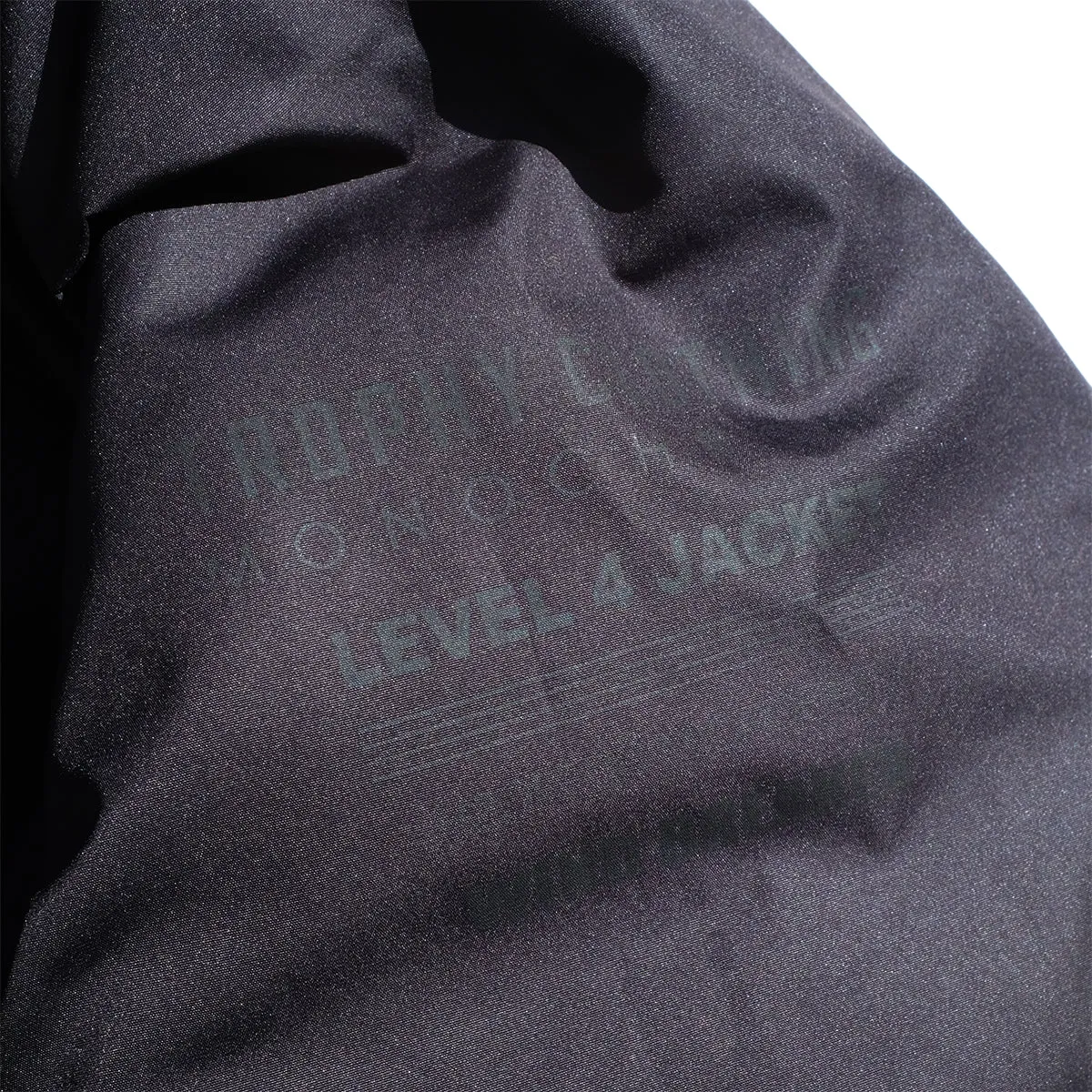“MONOCHROME” Level 4 Wind Breaker / TR23AW-504