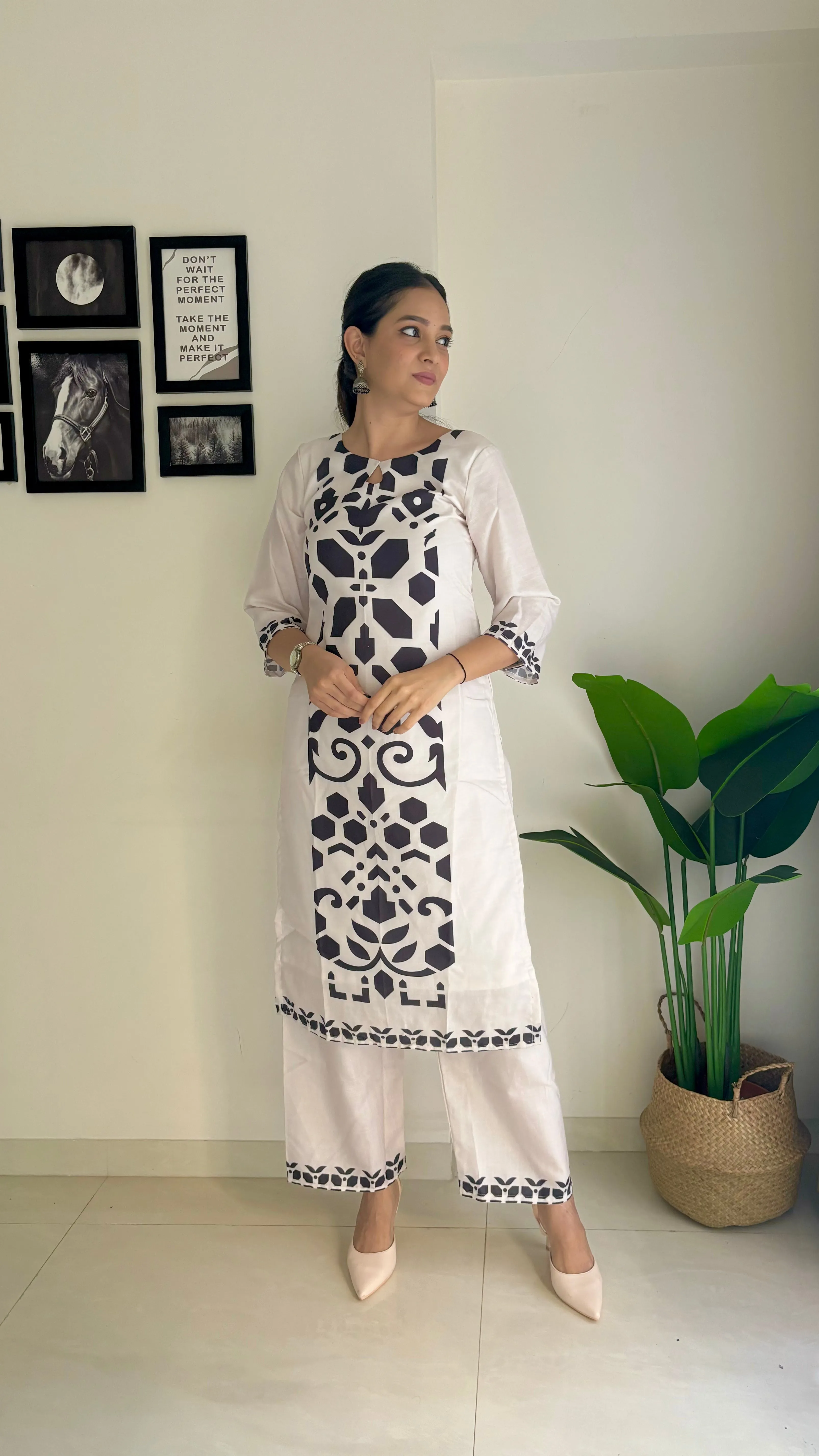 Monochrome Mosaic Cord Set